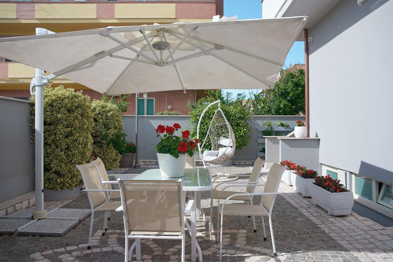 Rome Airport Inn ฟิวมิชีโน ภายนอก รูปภาพ