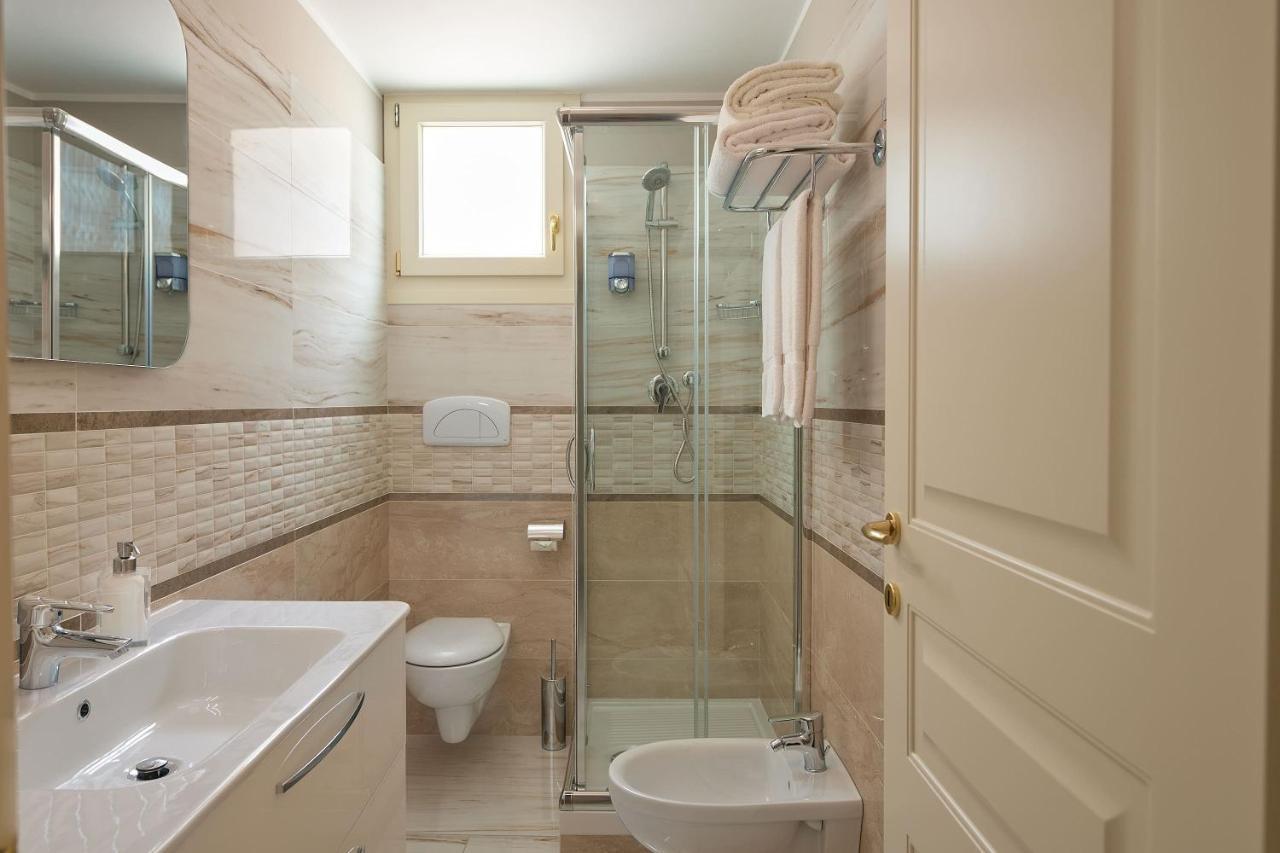 Rome Airport Inn ฟิวมิชีโน ภายนอก รูปภาพ
