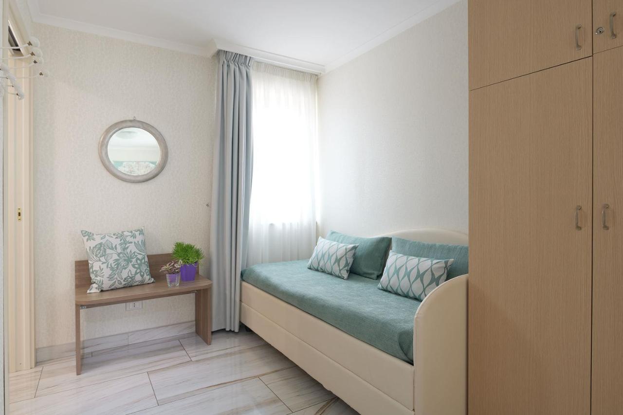 Rome Airport Inn ฟิวมิชีโน ภายนอก รูปภาพ