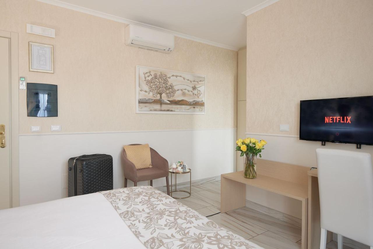 Rome Airport Inn ฟิวมิชีโน ภายนอก รูปภาพ