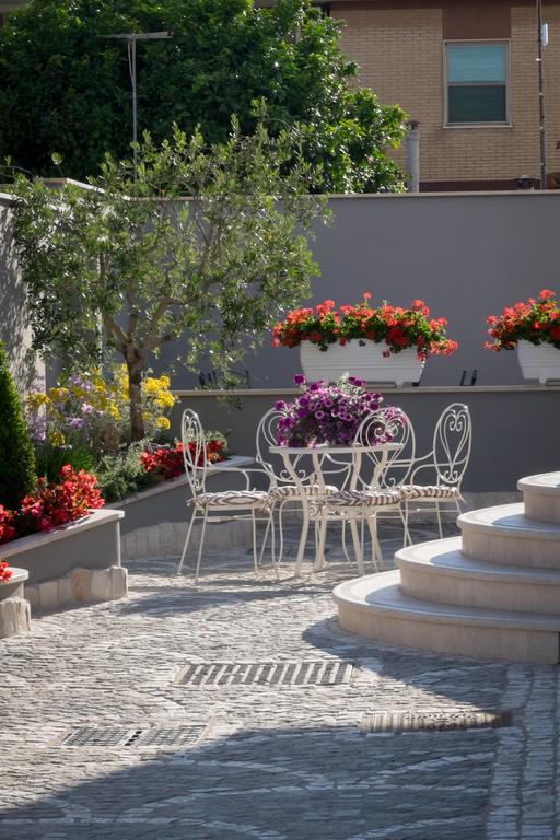 Rome Airport Inn ฟิวมิชีโน ภายนอก รูปภาพ